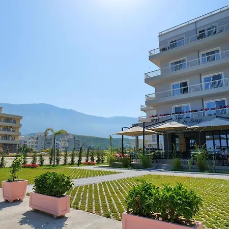 The Peak & Lounge Radhimë