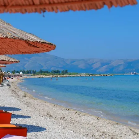 The Peak & Lounge Apartahotel Radhimë
