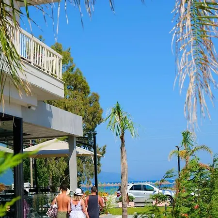 The Peak & Lounge * Radhimë