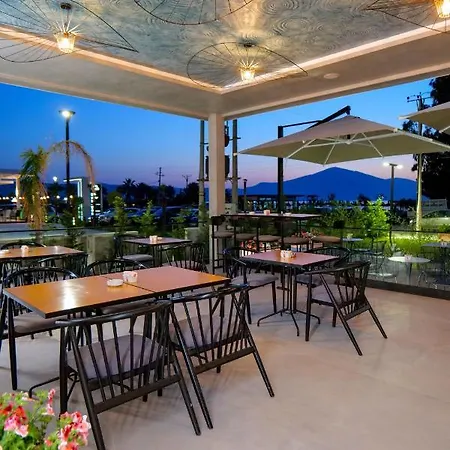 The Peak & Lounge Radhimë