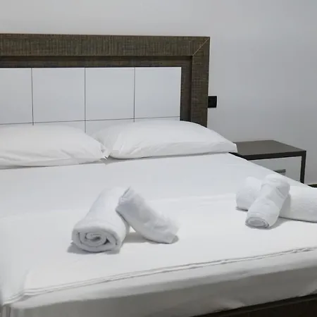 Apartahotel The Peak & Lounge *
